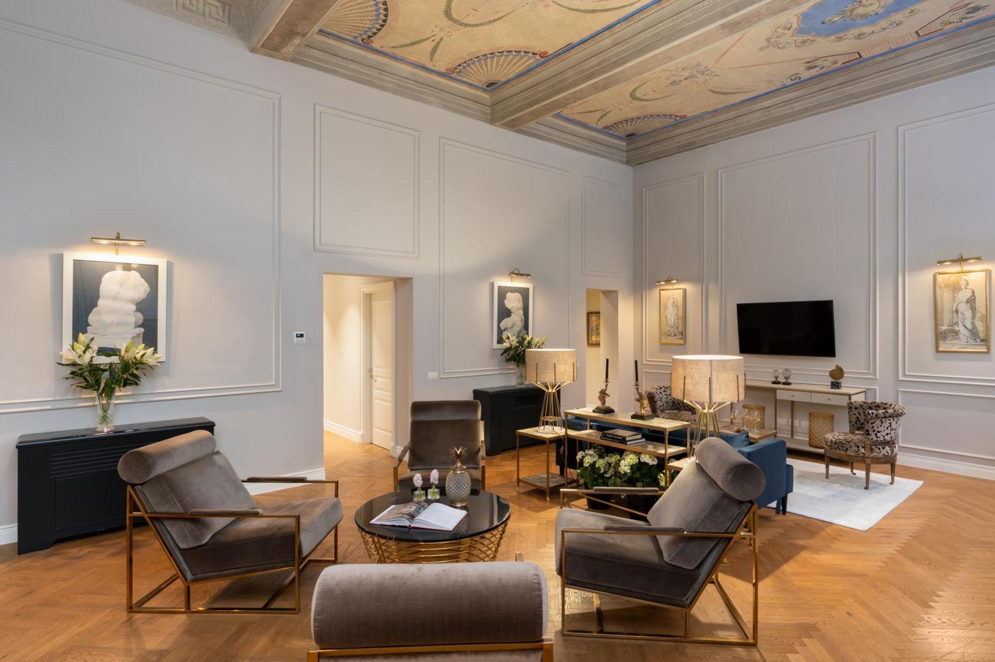 Appartamento Pazzi Penthouse Luxury In By Palazzo Vitali *
